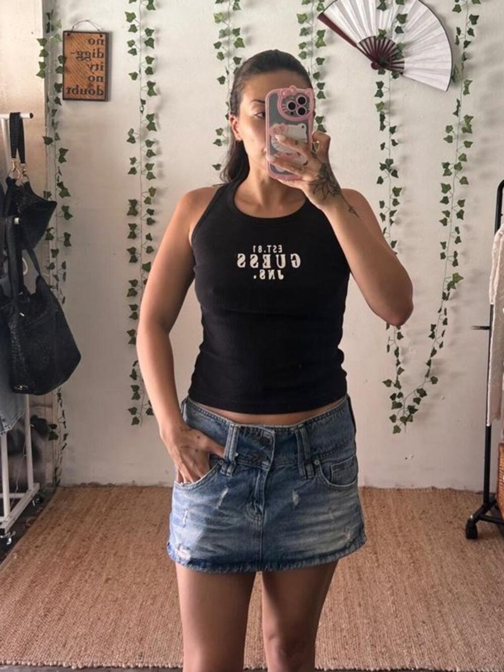 Vintage Y2K Guess black ribbed logo tank top size small